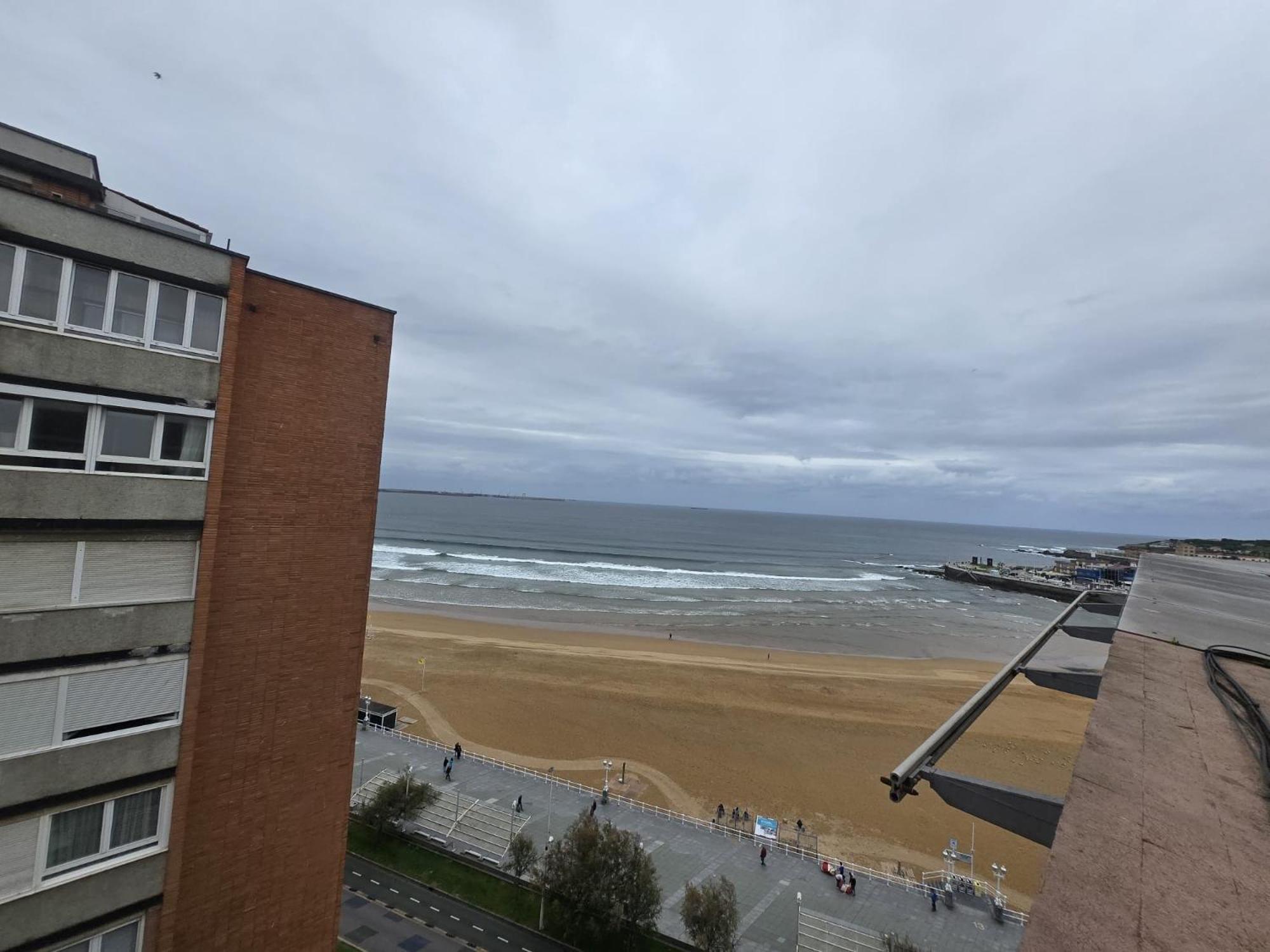 Roof - Vut4217as * Gijon